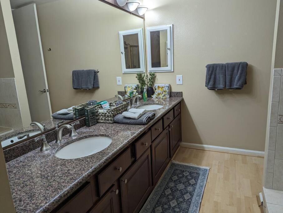 Spacious 2 Bedrooms. Prime Location Los Ángeles Exterior foto